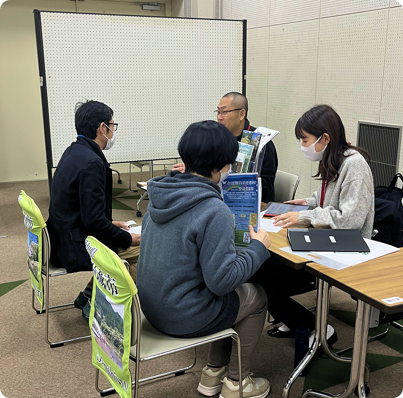 新城市の説明会の様子